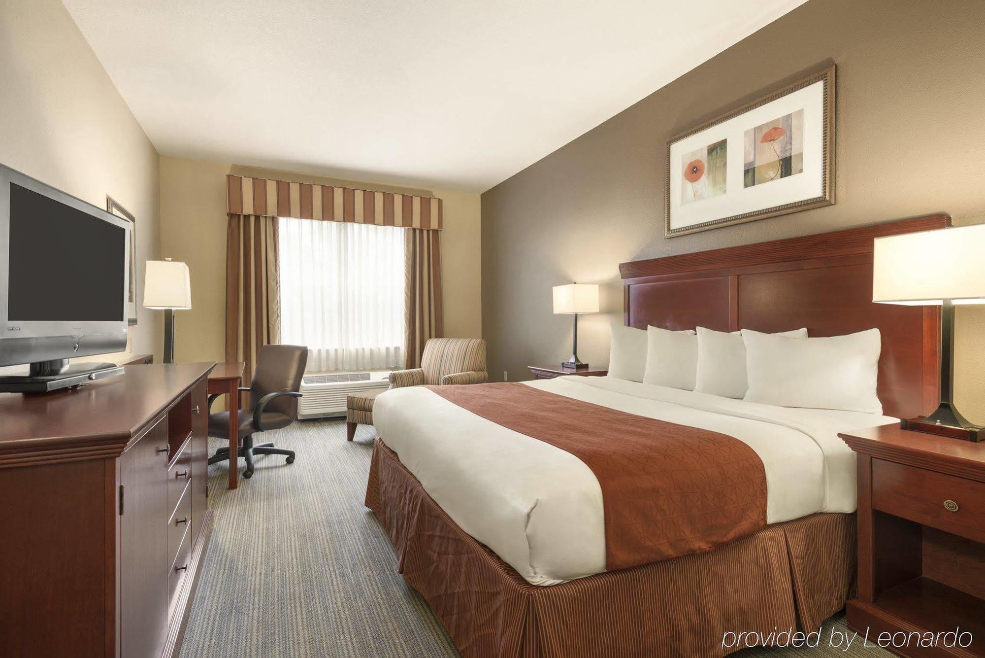 Seffner Inn And Suites Εξωτερικό φωτογραφία