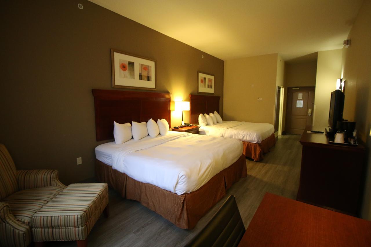 Seffner Inn And Suites Εξωτερικό φωτογραφία