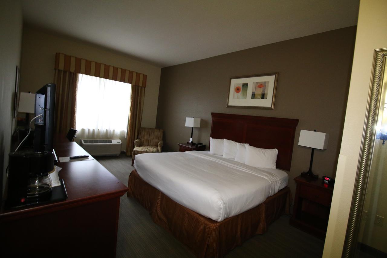 Seffner Inn And Suites Εξωτερικό φωτογραφία